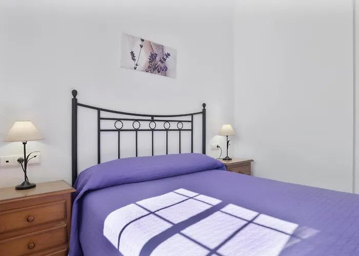 Dona Alba 2 דירה